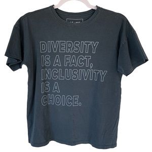 American Eagle World Kindness Day Diversity Tee Size XS NWT